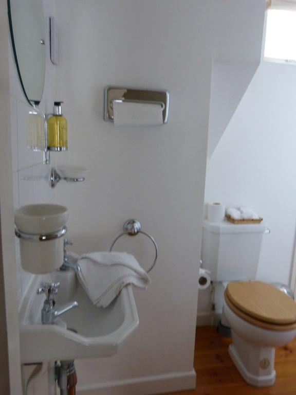 Cumberland House Bed & Breakfast Sherborne  Room photo